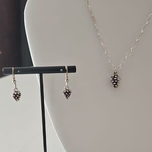 Silver Pinecone Jewelry Set